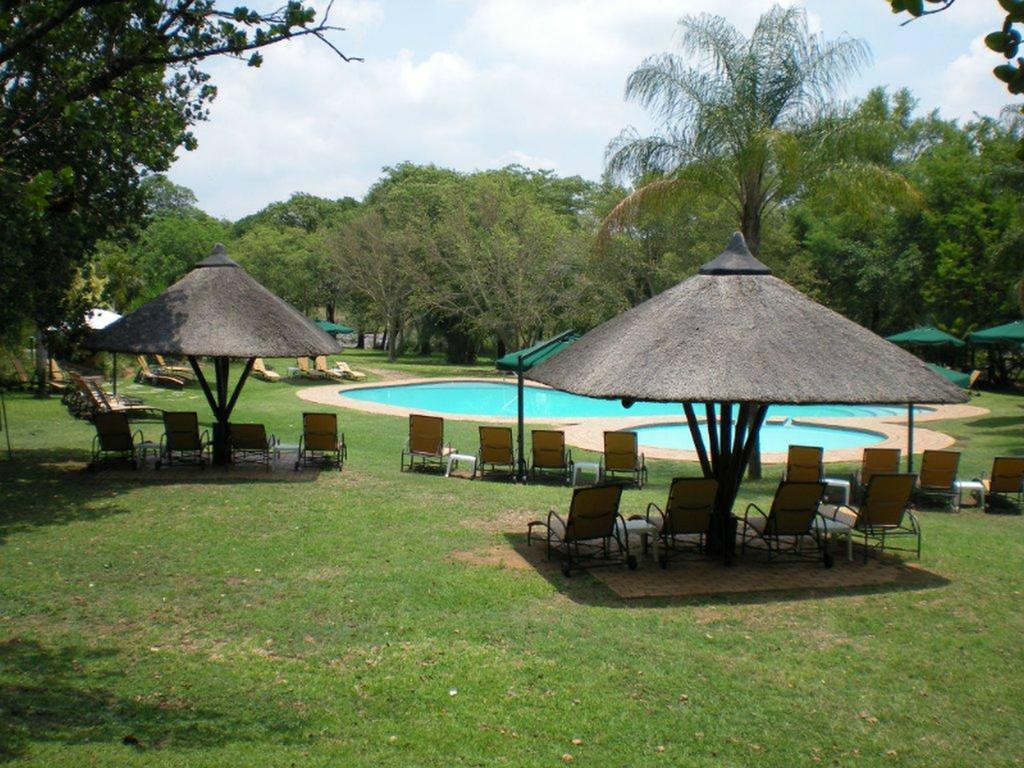Kruger Park Lodge - Golf Safari Sa Хейзивью Экстерьер фото